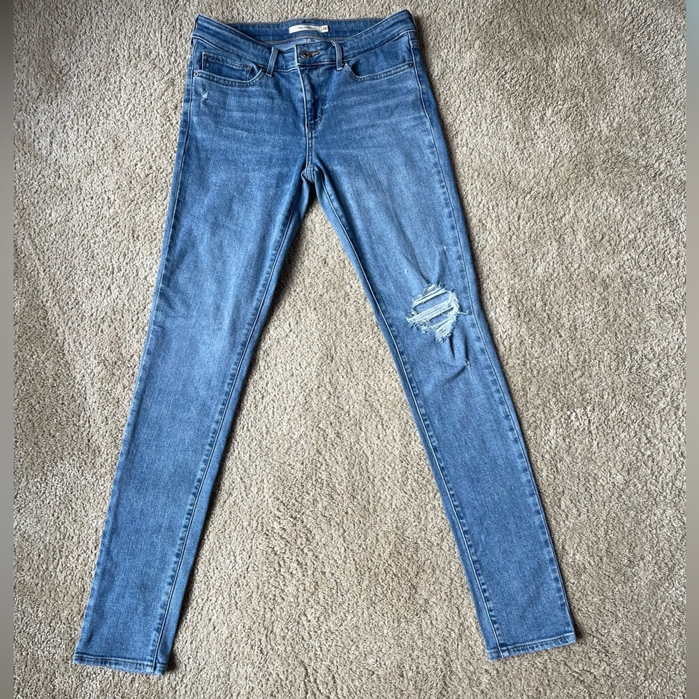 Levi’s 711 Skinny Jeans